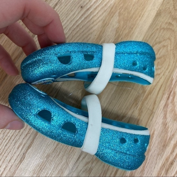 Crocs Frozen Mary Jane Flats Sandals Sz 5 Disney - Picture 4 of 6